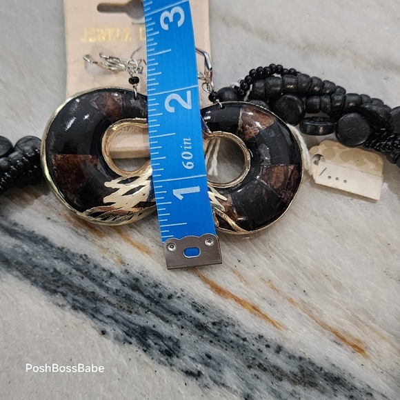 Big bold matching necklace and earrings - Picture 2 of 8